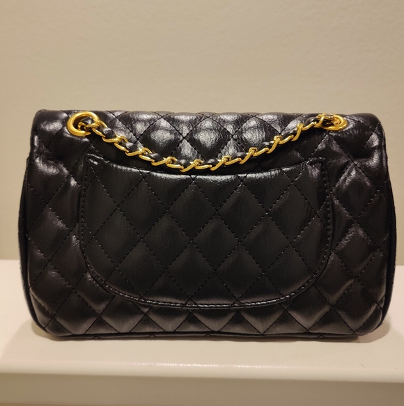 Black And Gold Quilted Double Flap Chain Shoulder Bag - Picture 2 of 8